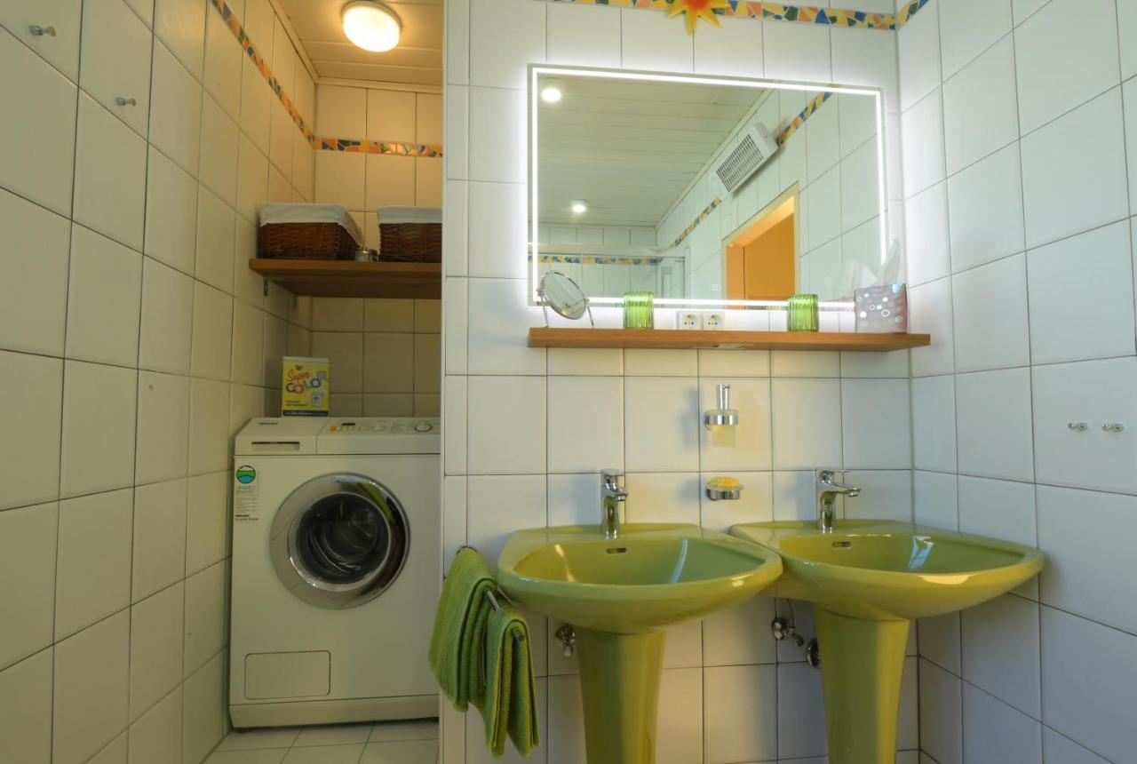 Ferienappartement Regina Schrems  エクステリア 写真